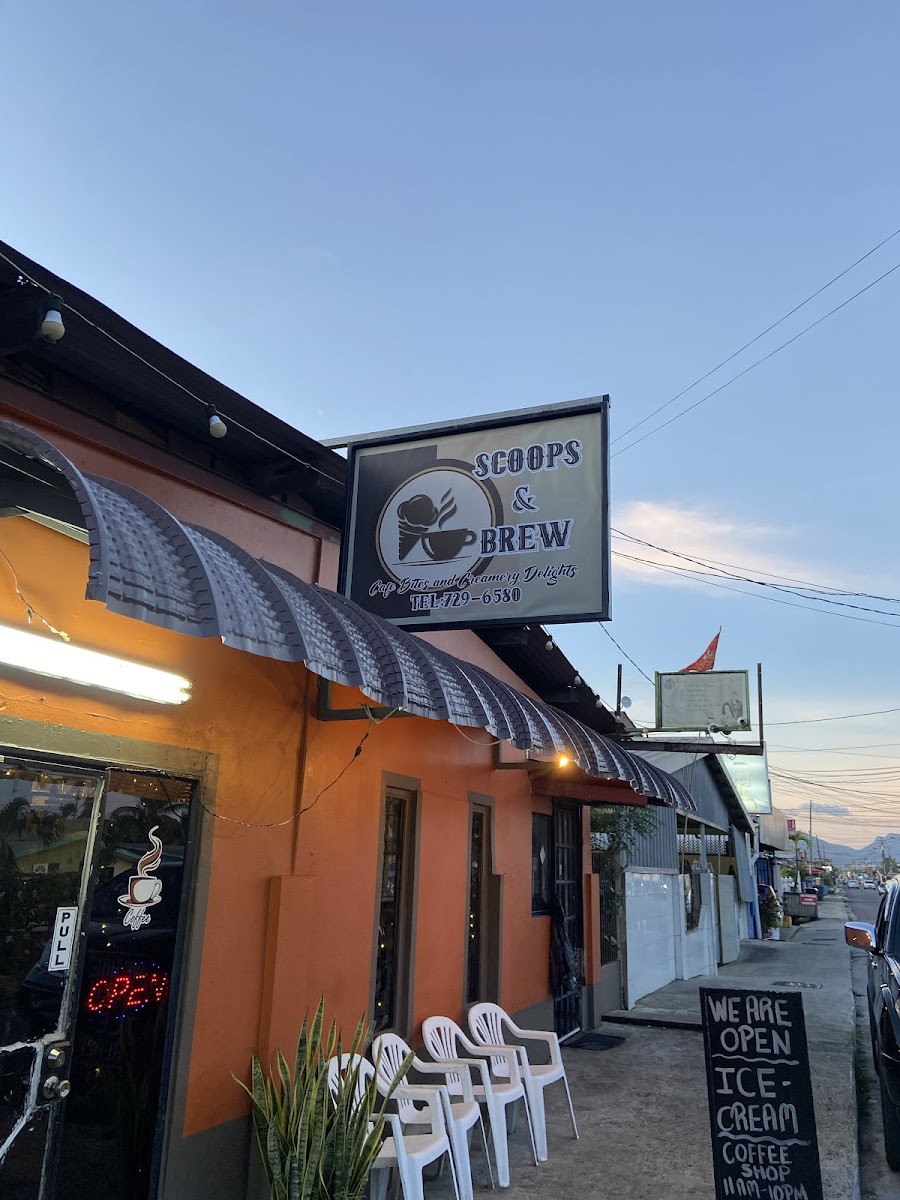 Scoop's & Brew